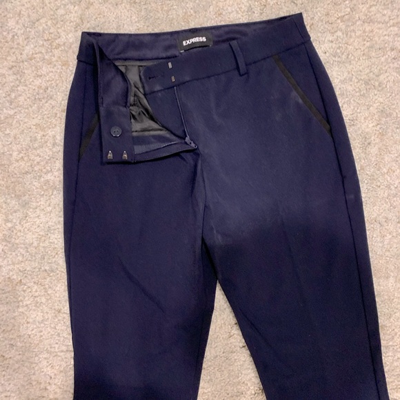 Express Columnist Mid Rise Ankle Pant - Picture 4 of 6